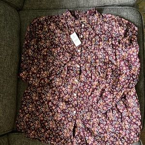 LOFT NWT floral XS blouse with ruffle detail on sleeves